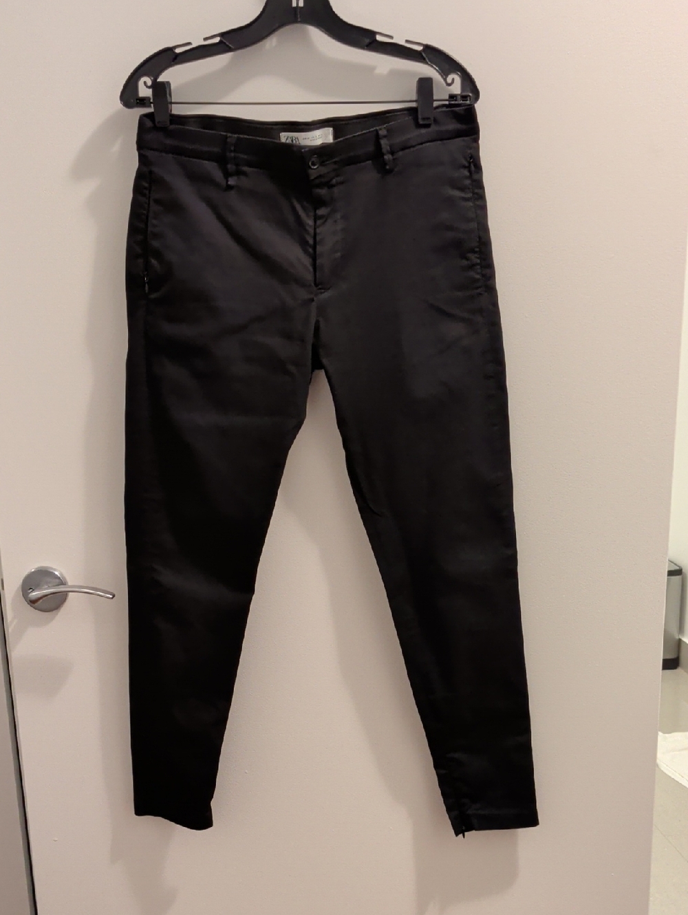 Zara Men's Black Slim Tapered Chinos